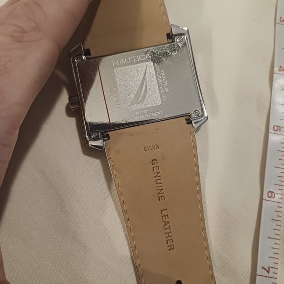 Like-New VINTAGE NAUTICA Watch - Picture 3 of 13